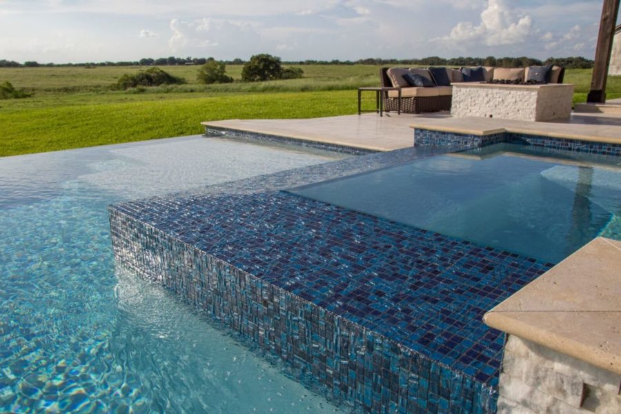 Pool and Spa Builder in Victoria, TX