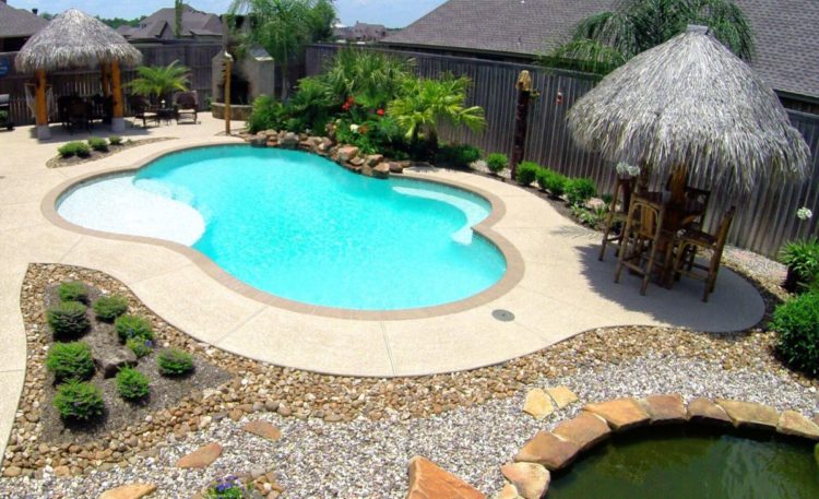 Custom Swimming Pool with Tanning Shelf in Port Arthur Texas