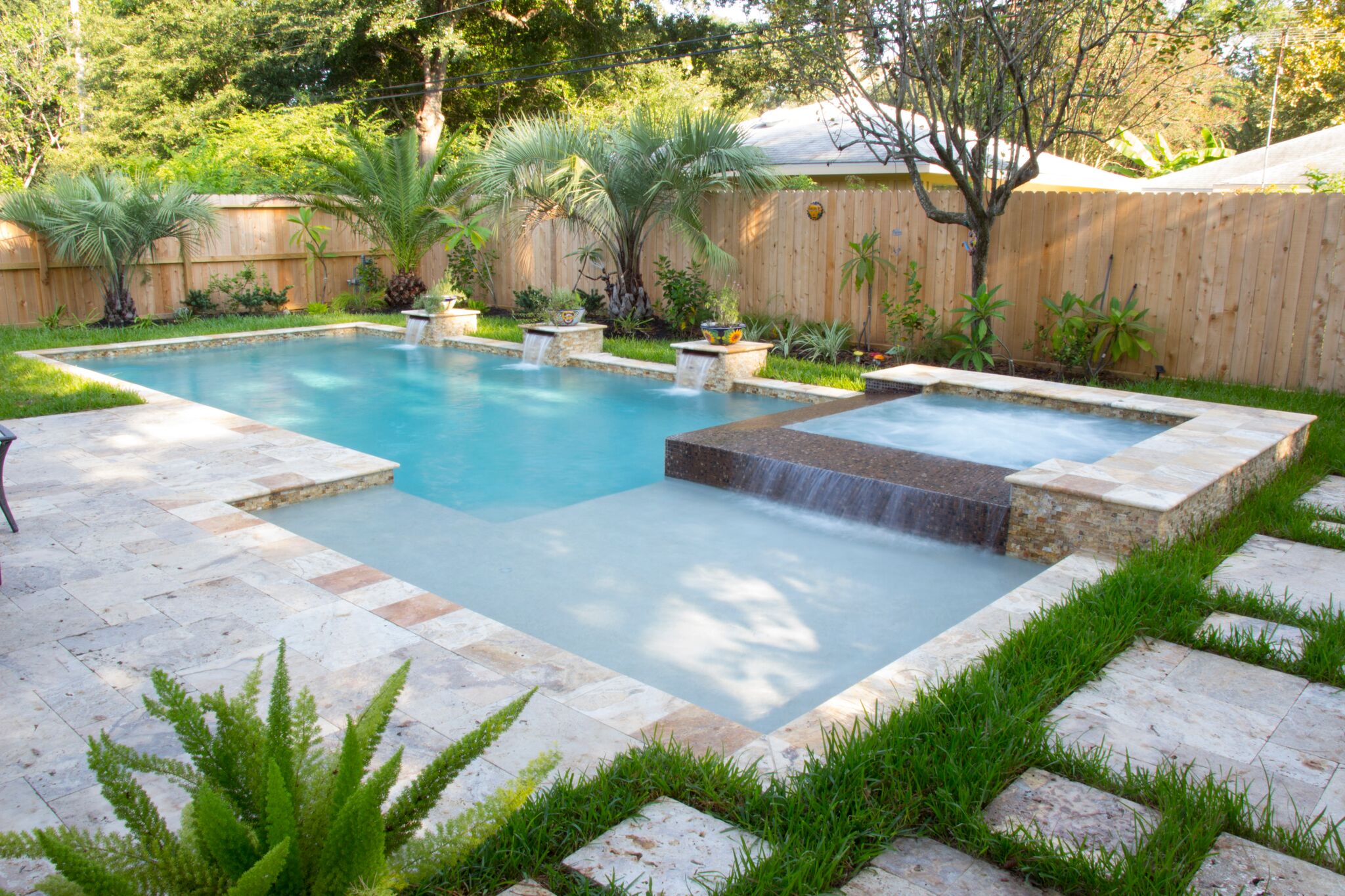 Custom Swimming Pools Built in Houston, TX | Platinum Pools