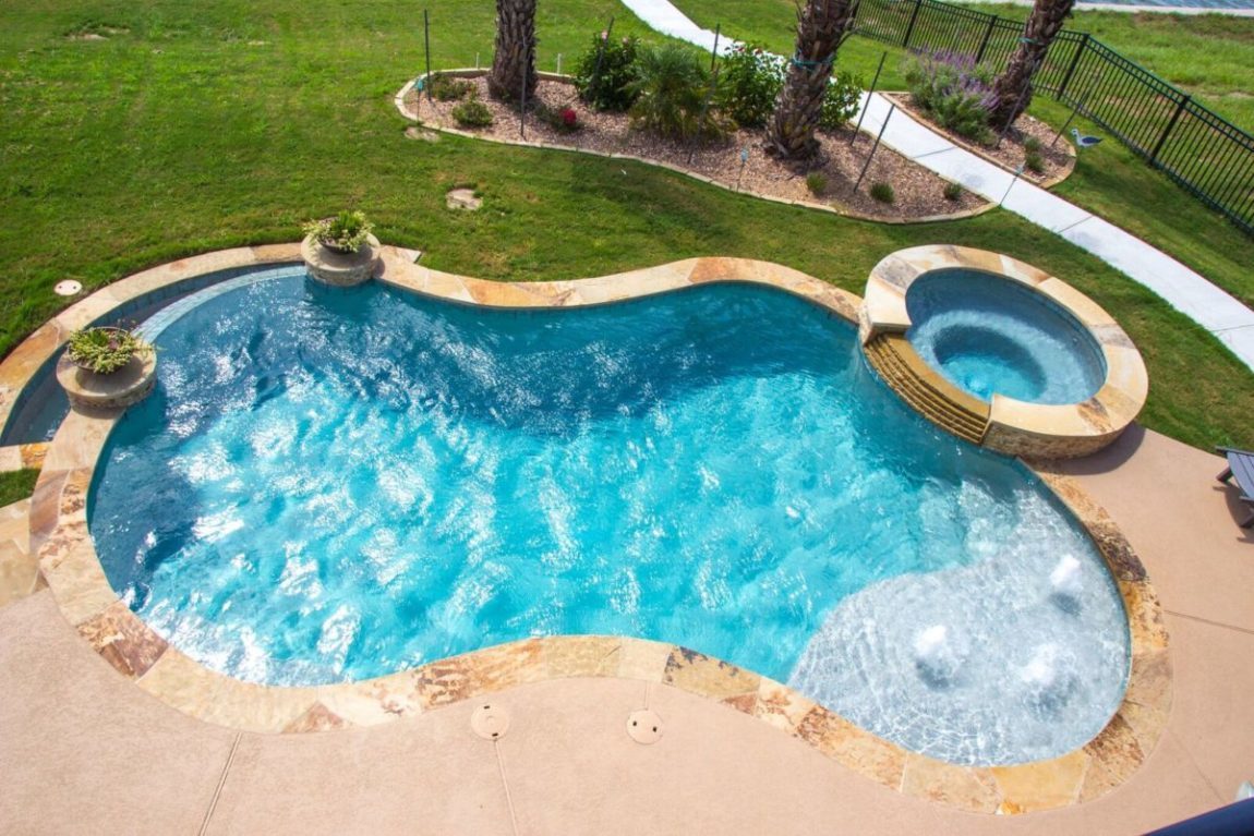 Fiberglass vs. Concrete Pools What s Better Platinum Pools