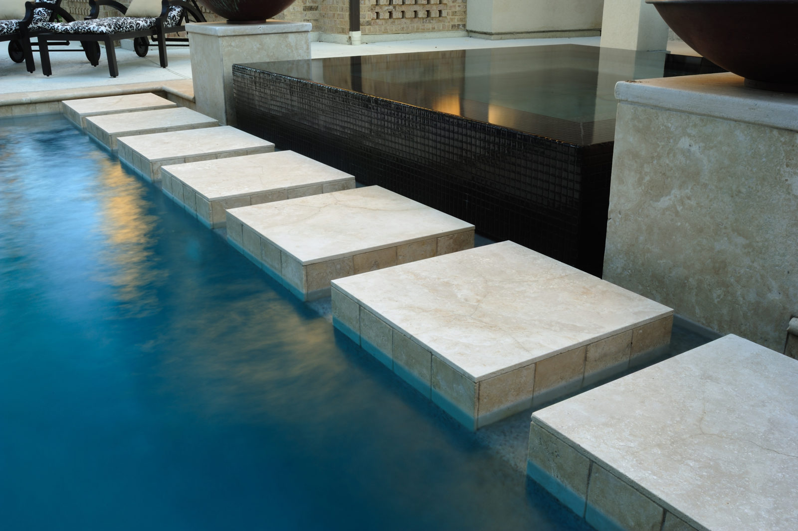 Waterline Tile How To Select The Best, Can You Use Porcelain Tile In A Pool