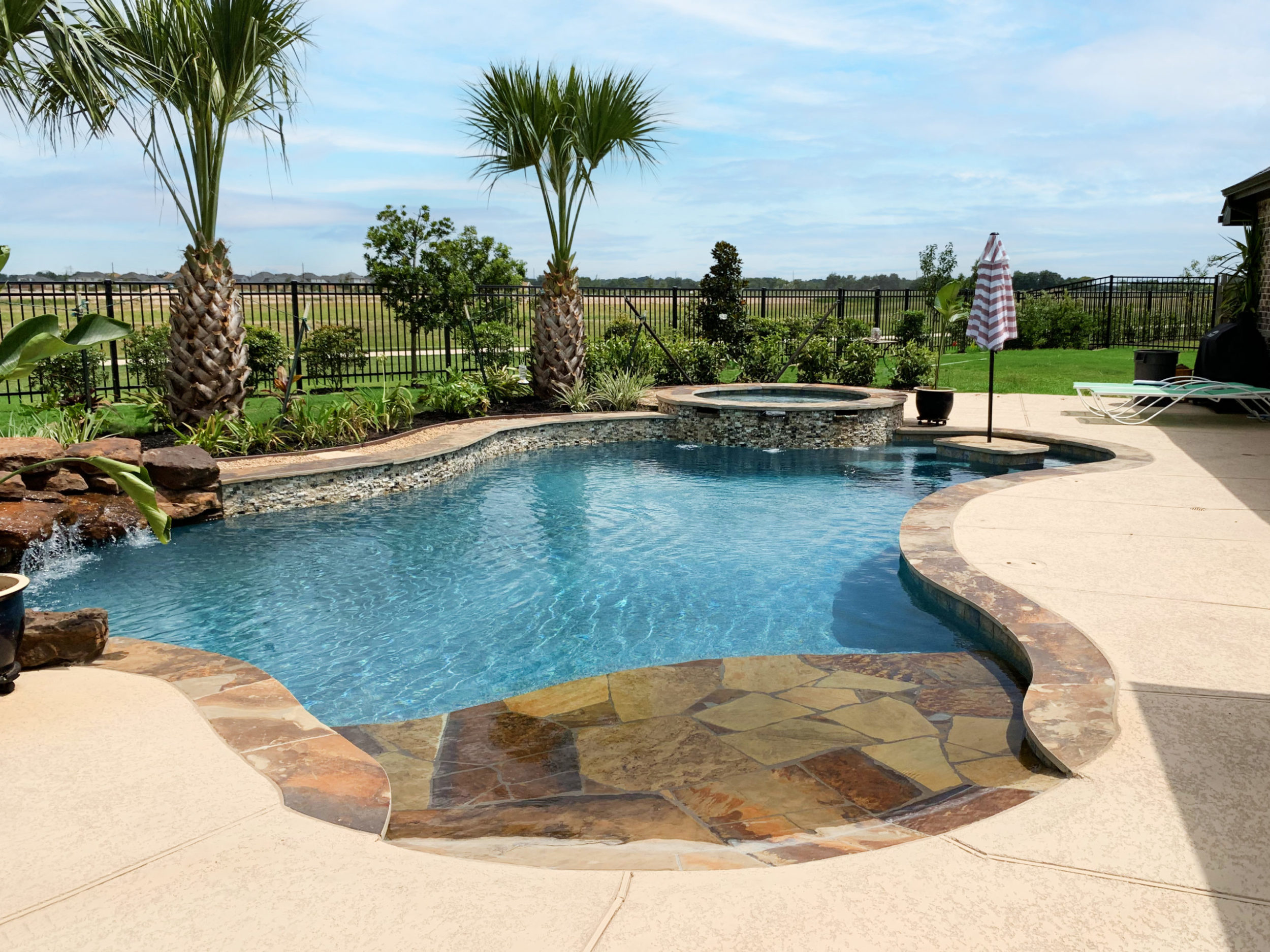 Orange TX Pool Builder Platinum Pools