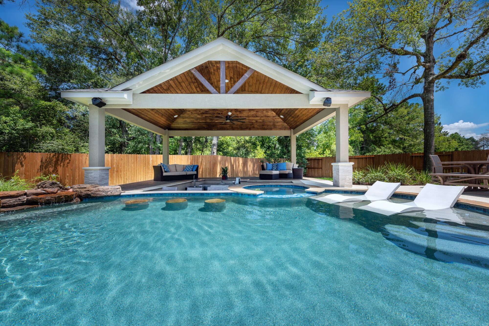 May Pool of the Month – 2023 - Platinum Pools