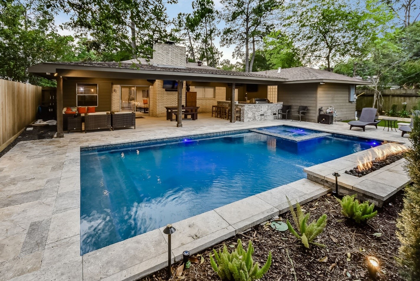 Fall Pool Maintenance - Skimmers - Platinum Pools